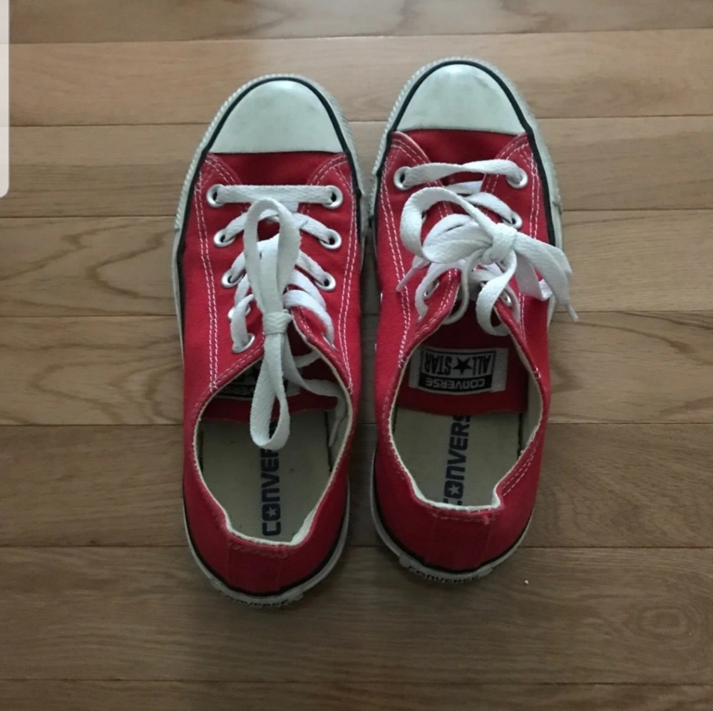 Converse - Picture 2 of 3
